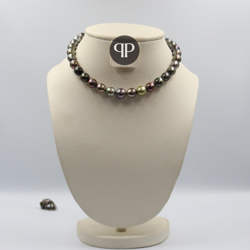 collar de perlas de Tahití de color negro tornasolado